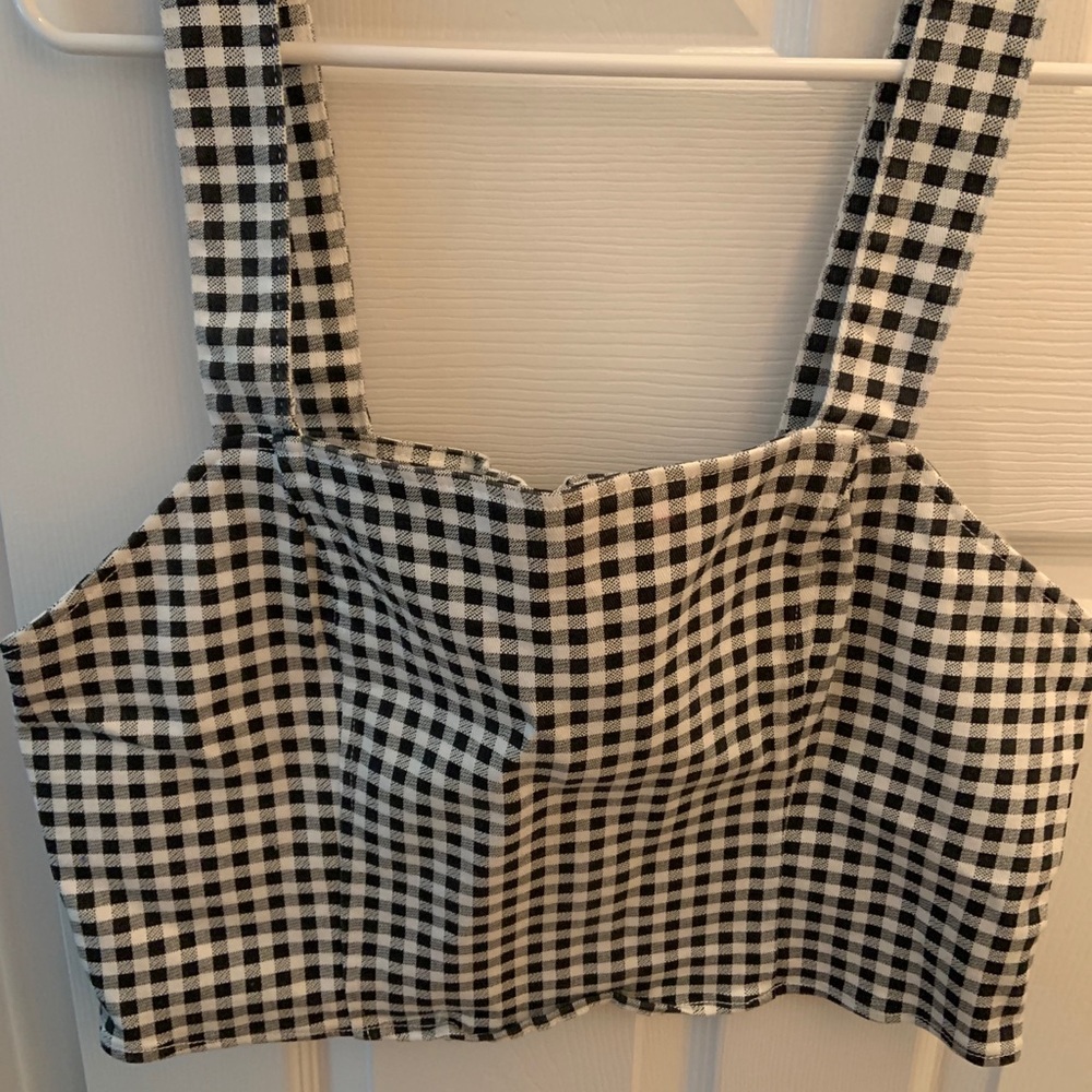 Plus Size Checkered Crop Top